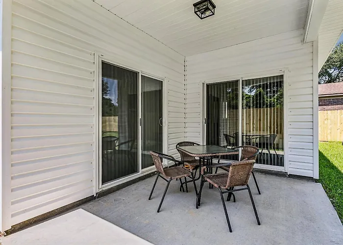 406 Hancock Ln Holiday home